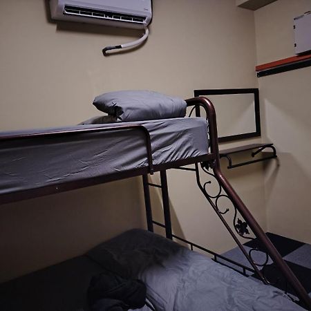 Ayden Hostel Airport Transit - Klia เซปัง ภายนอก รูปภาพ