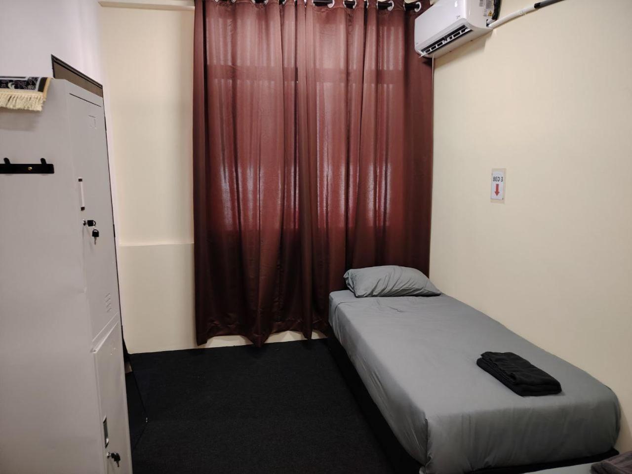Ayden Hostel Airport Transit - Klia เซปัง ภายนอก รูปภาพ