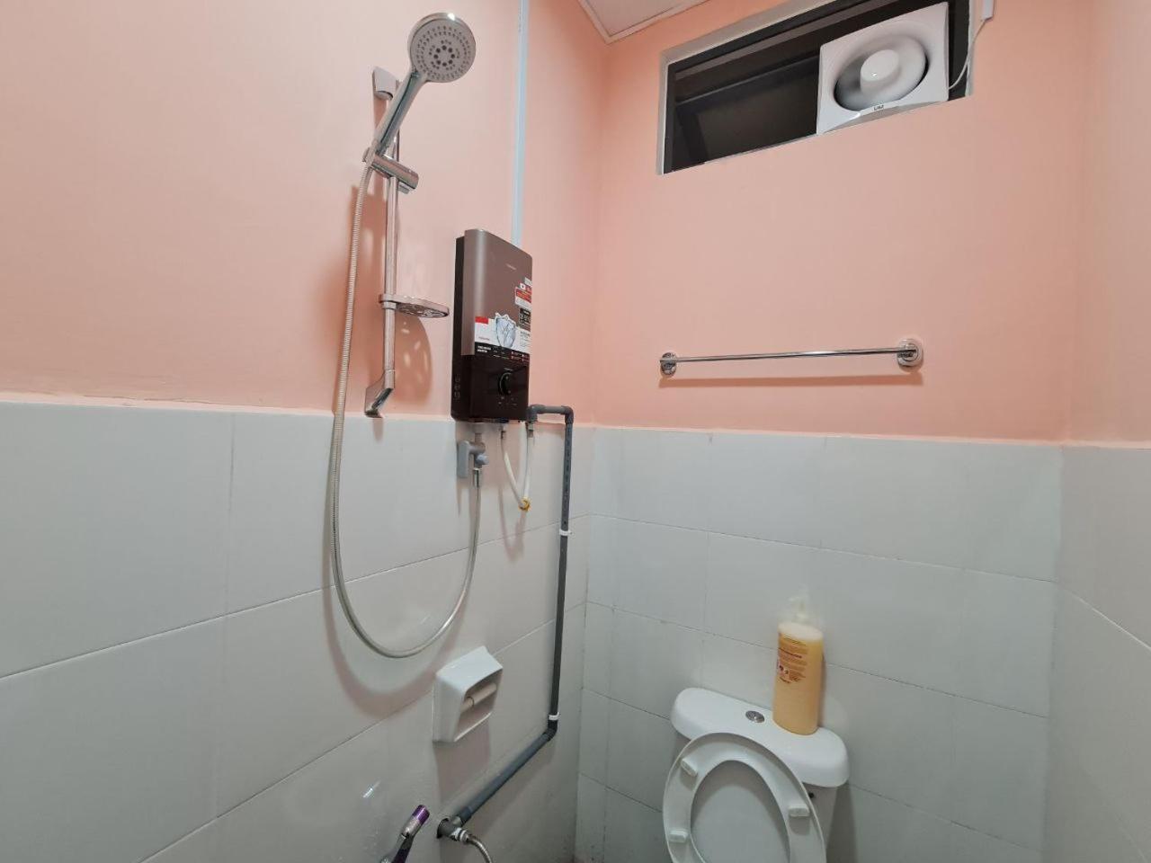 Ayden Hostel Airport Transit - Klia เซปัง ภายนอก รูปภาพ