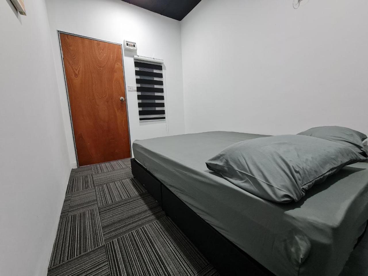 Ayden Hostel Airport Transit - Klia เซปัง ภายนอก รูปภาพ